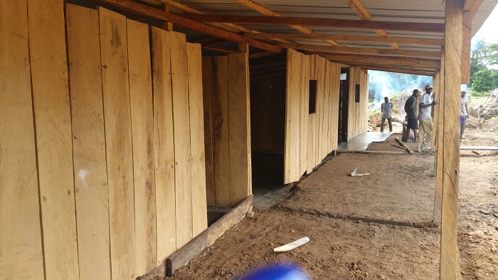 Construction école communautaire dans la section de  Yadio